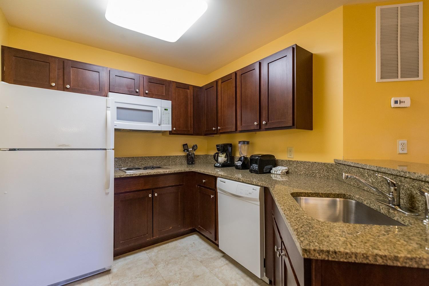 Vacation Village In The Berkshires Hancock Pokój zdjęcie A typical kitchen in a Residence Inn