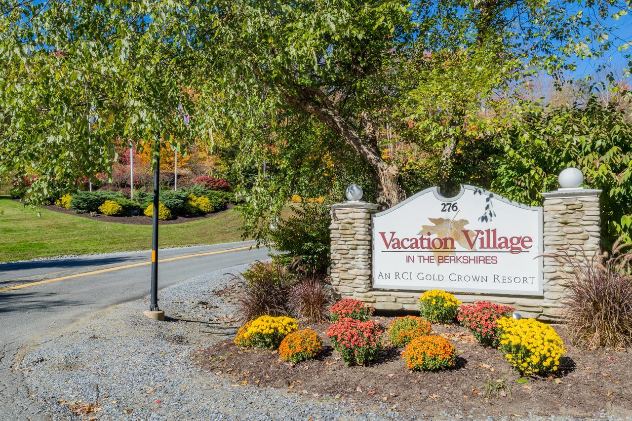 Vacation Village In The Berkshires Hancock Zewnętrze zdjęcie Entrance to Vacation Village at the Preserve